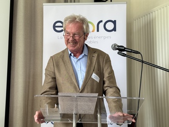 Michel Helbig de Balzac, le président d’EDORA en train de prononcer un discours. 
